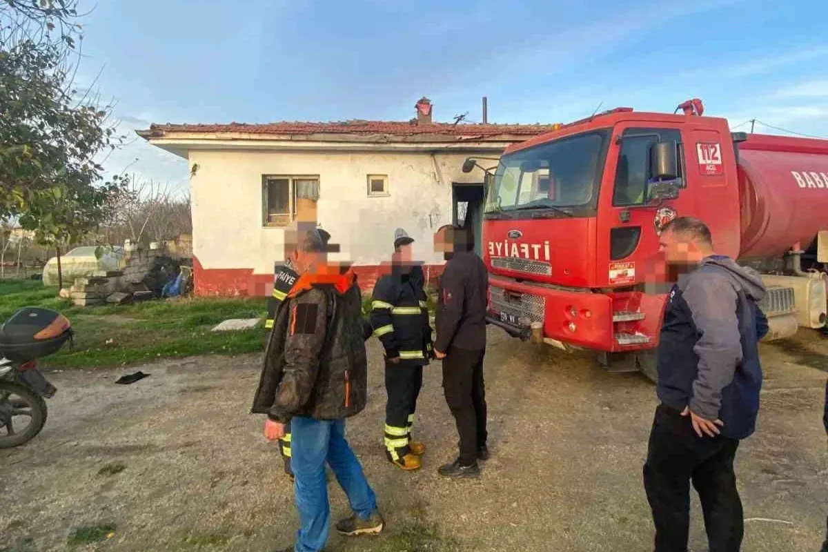 Kırklareli Babaeski’de benzin dökülüp yakılan evde bir kişi öldü
