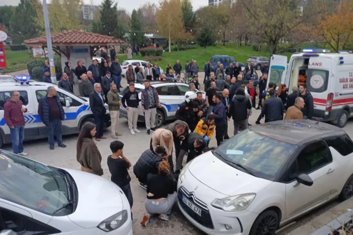 Kafede silahlı kavga 1'i ağır 4 kişi yaralandı