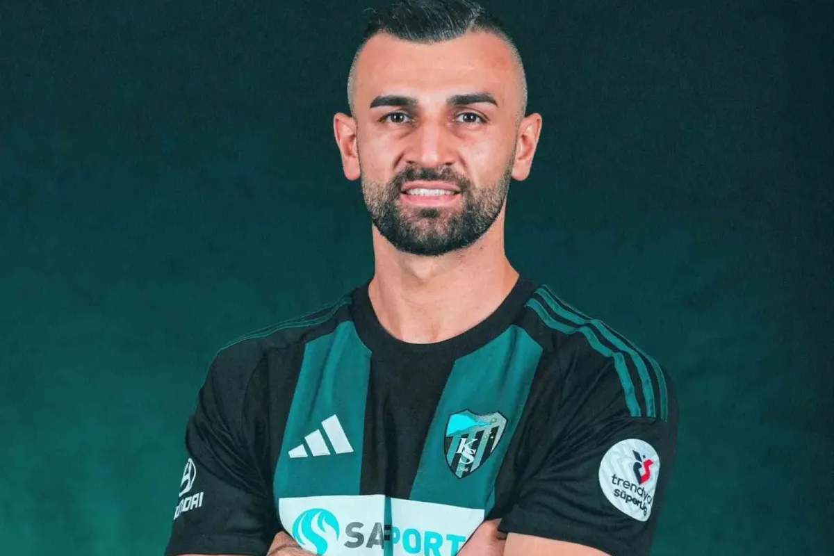 Kocaelispor’dan Serdar Dursun Kararı: “Ceza Yok, Kadro Dışı Yok – Oyuncumuza Sahip Çıkıyoruz”