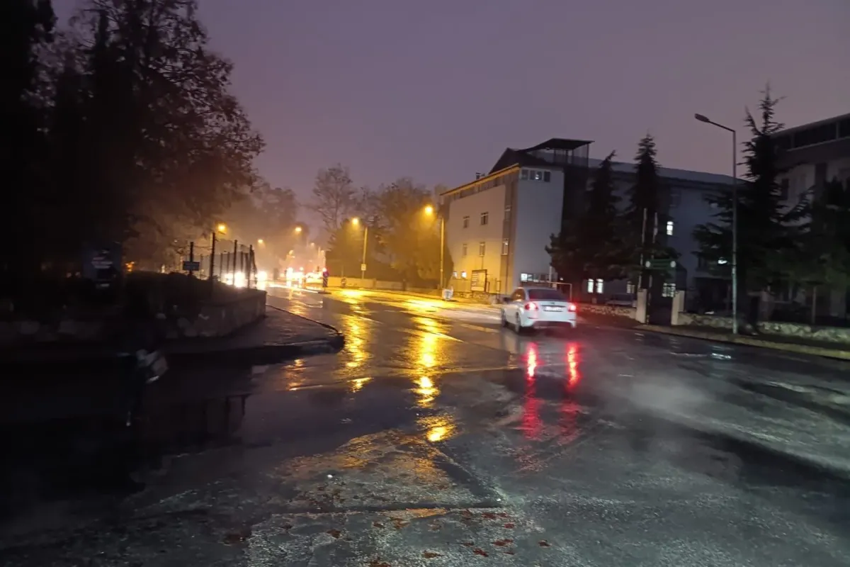 Veliler endişeli, karanlıkta okula gidiyorlar