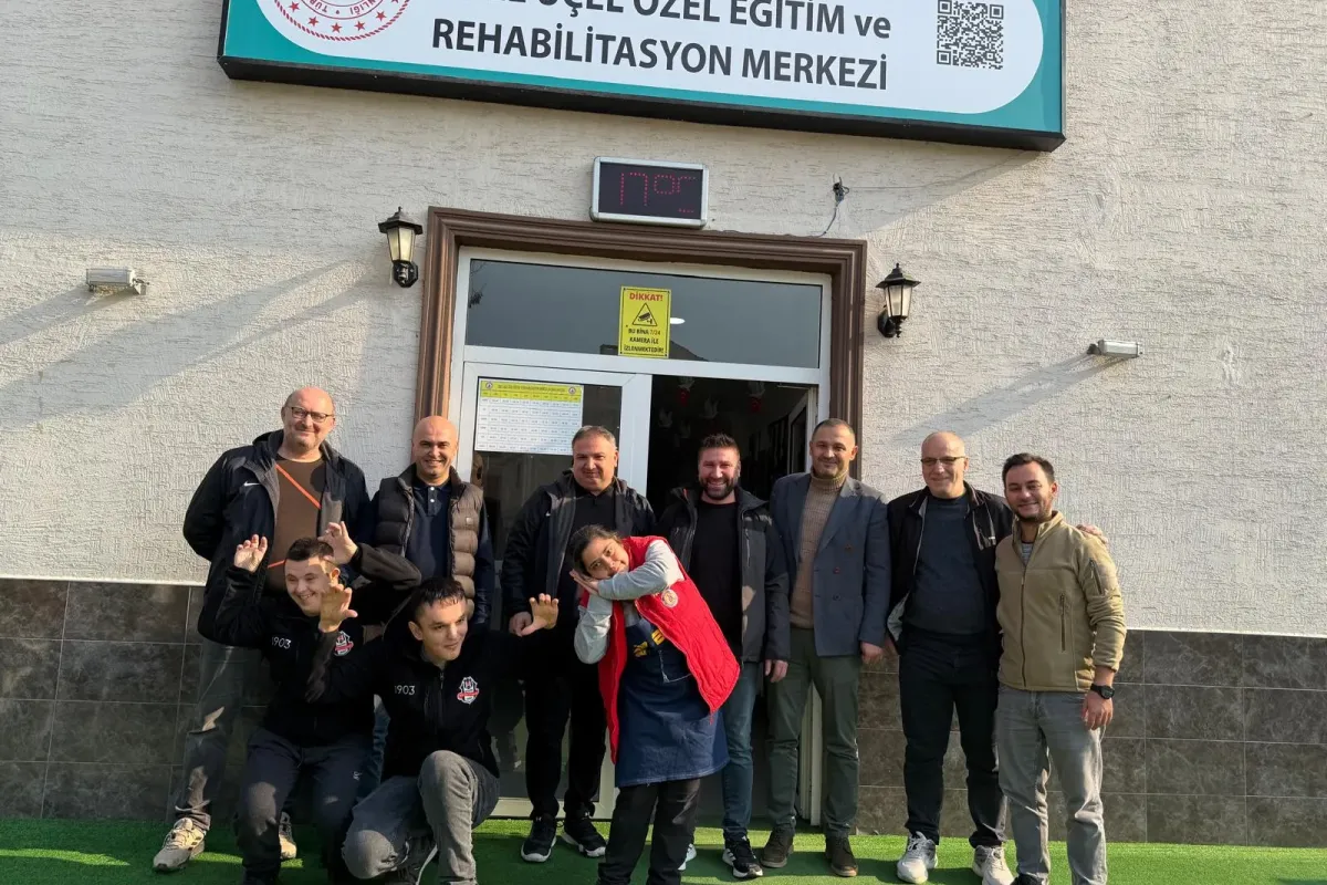 İnegöl Beşiktaşlılar Derneği’nden Engelliler Gününde Kalplere Dokunan Ziyaret