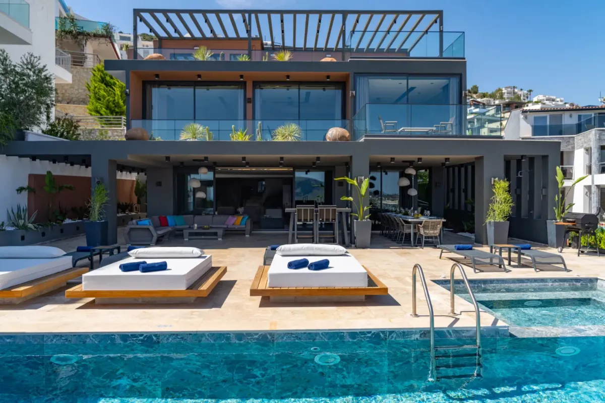Kalkan’da Güvenilir Villa Kiralama: Gotatil
