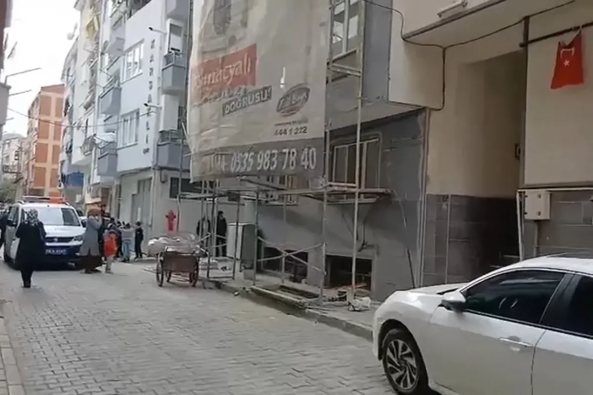 İskeleden düşen işçi ağır şekilde yaralandı!