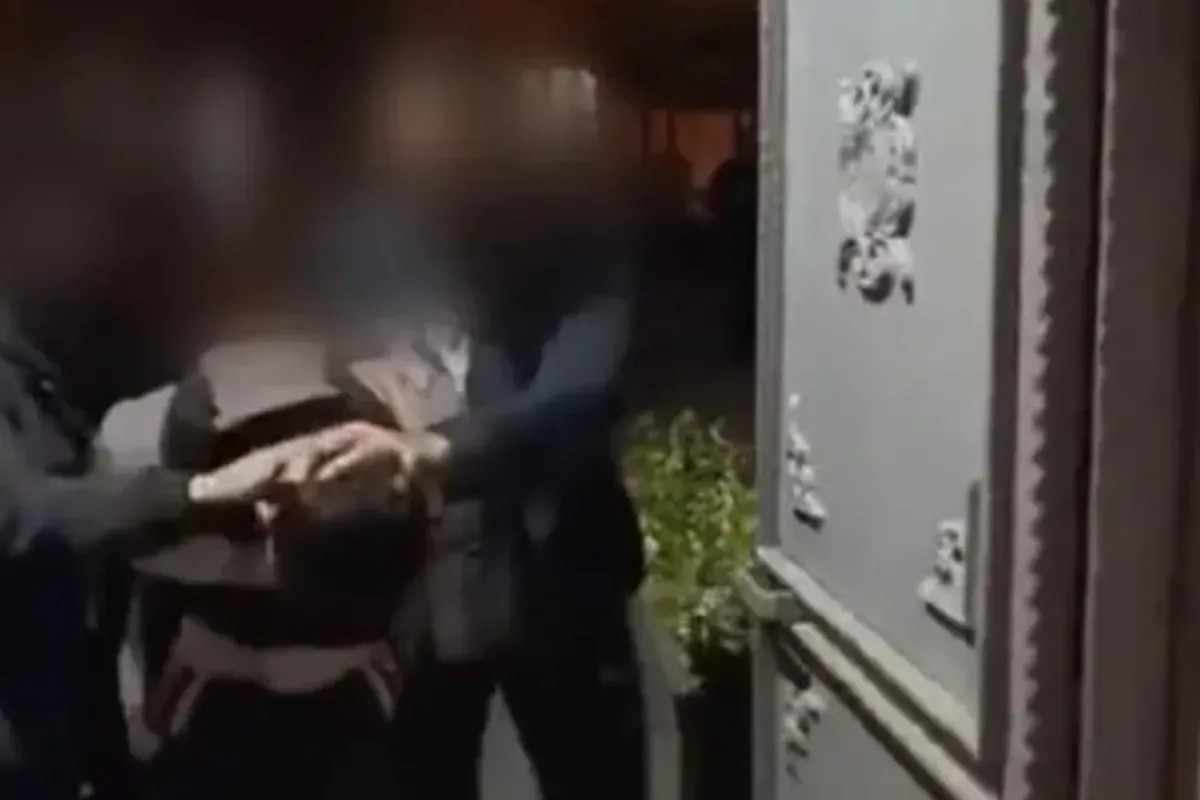 Hırsızlık yaparken yakalandı, zulasından uyuşturucu fışkırdı