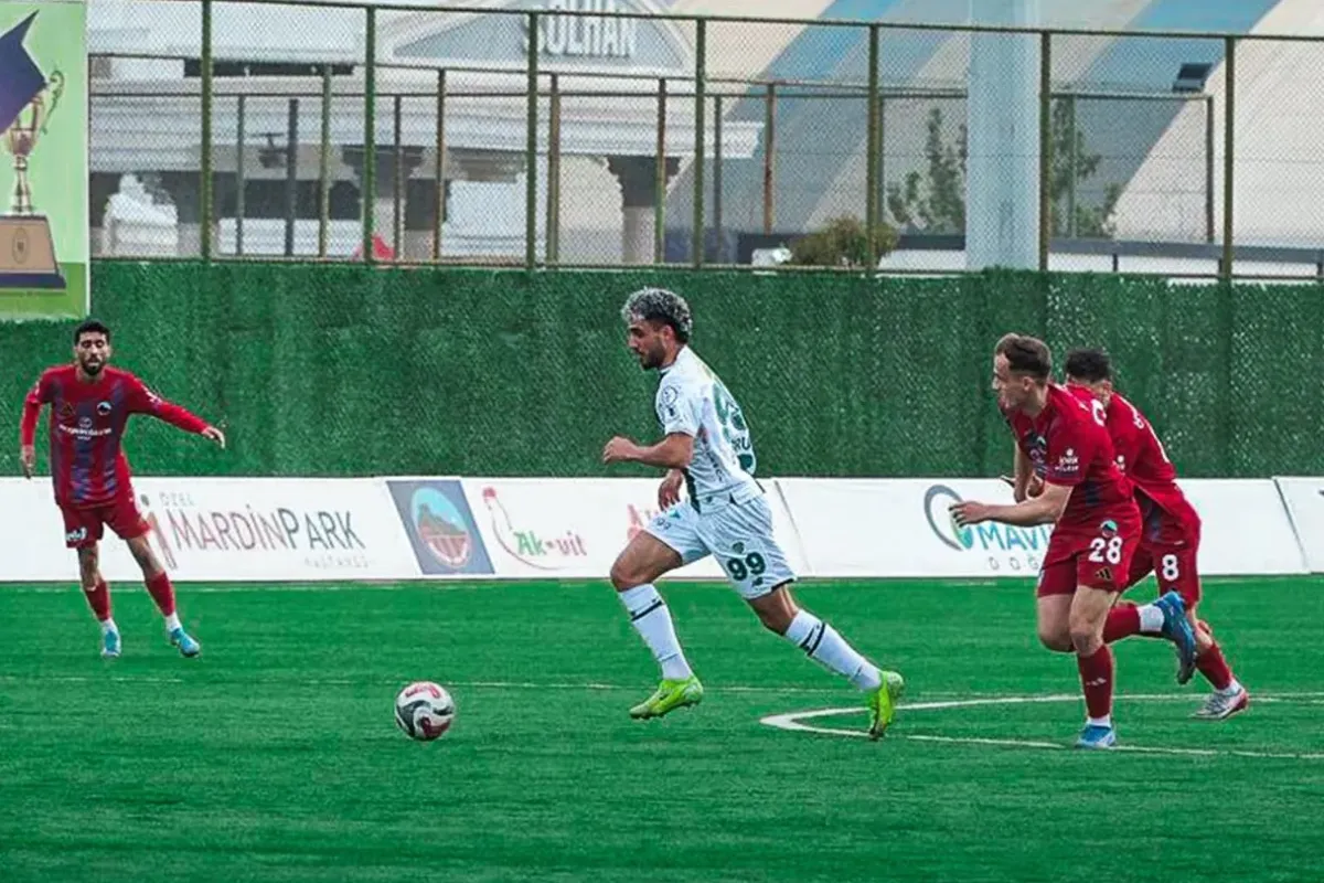 Bursaspor Lideri Devirdi! Mardin Deplasmanında 2-1’lik Zafer