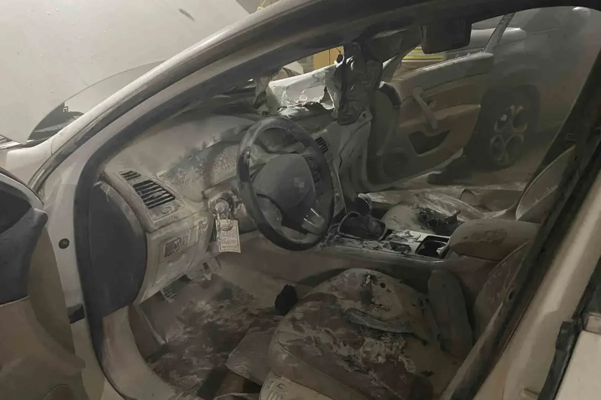 Bursa’da kapalı otoparkta yanan otomobil paniğe neden oldu
