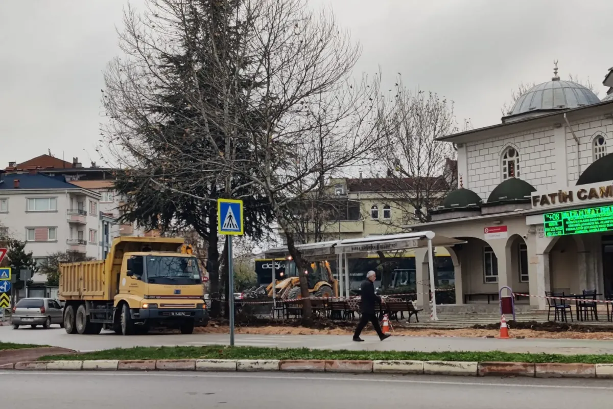 Sınırsız Camiler İçin İlk Kazma Fatih Camisi’nde Vuruldu