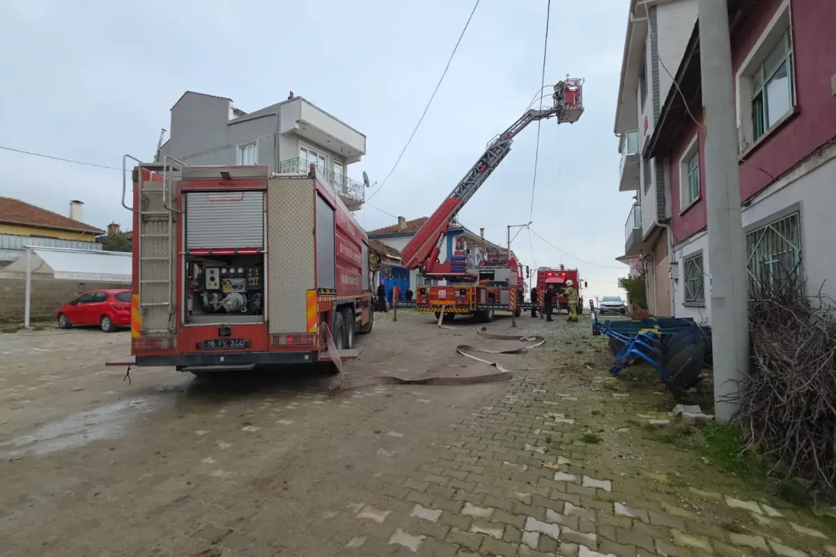 Şehitler Mahallesi'nde korkutan yangın!