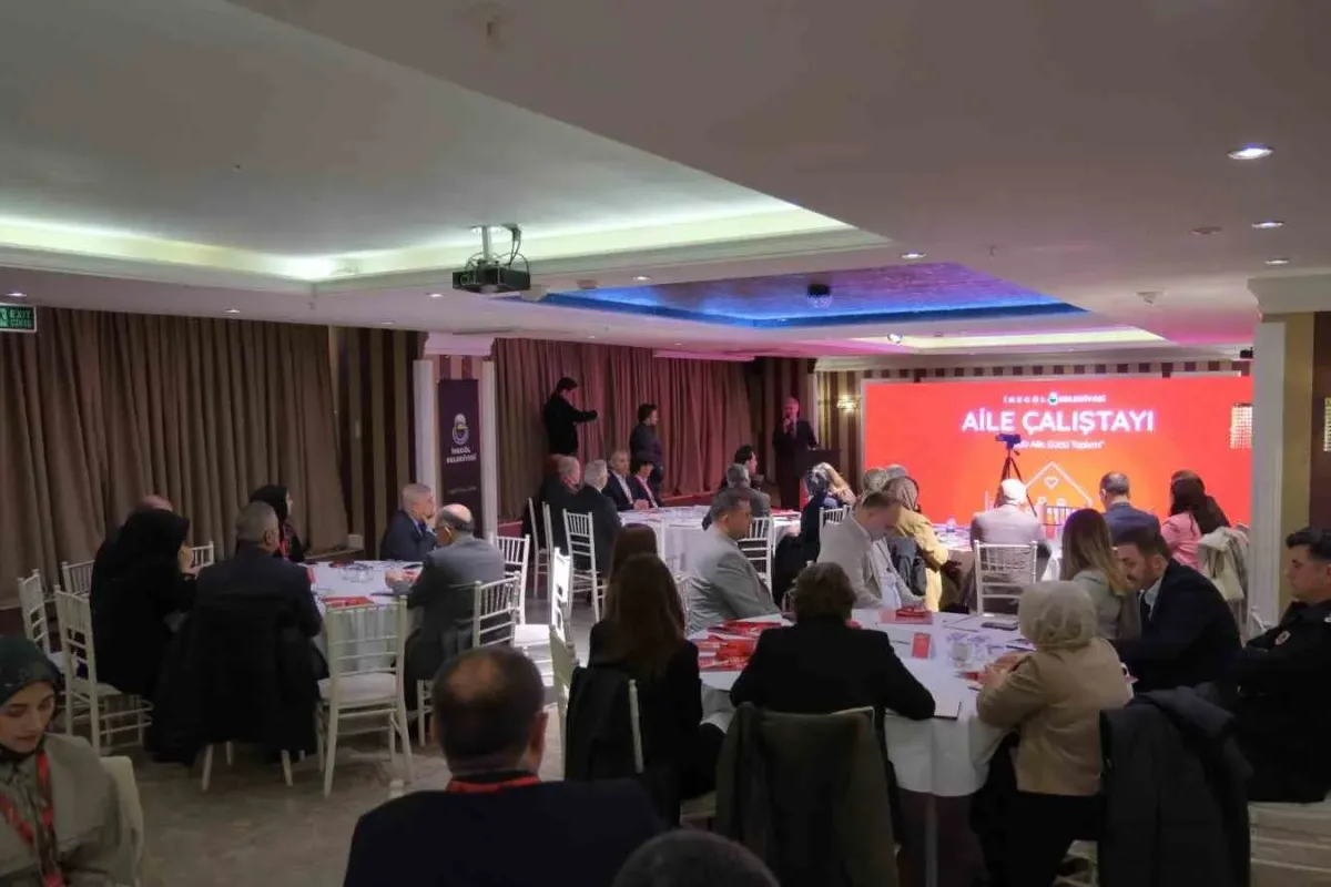 Güçlü aile ve güçlü toplumun yol haritası İnegöl’de çizildi