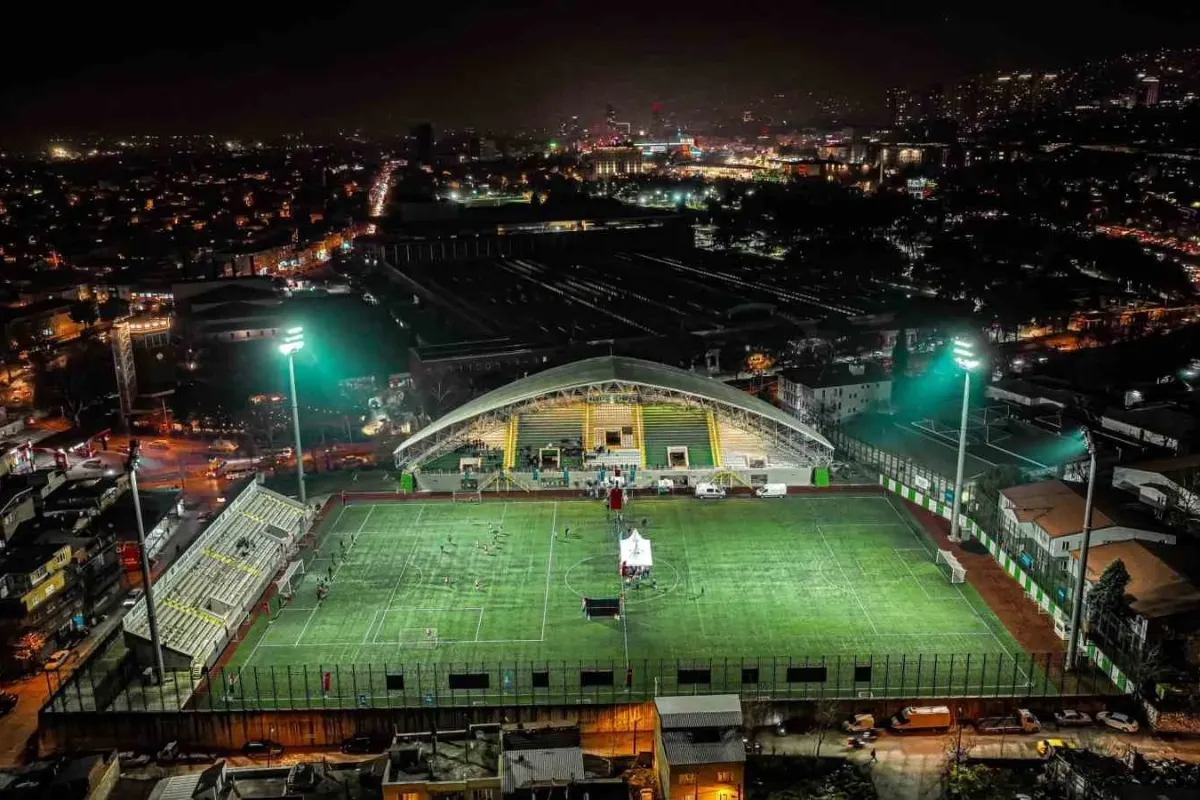 Bursa’da 9. Başkanlık Kupası Personel Futbol Turnuvası’nda şampiyonlar belli oldu