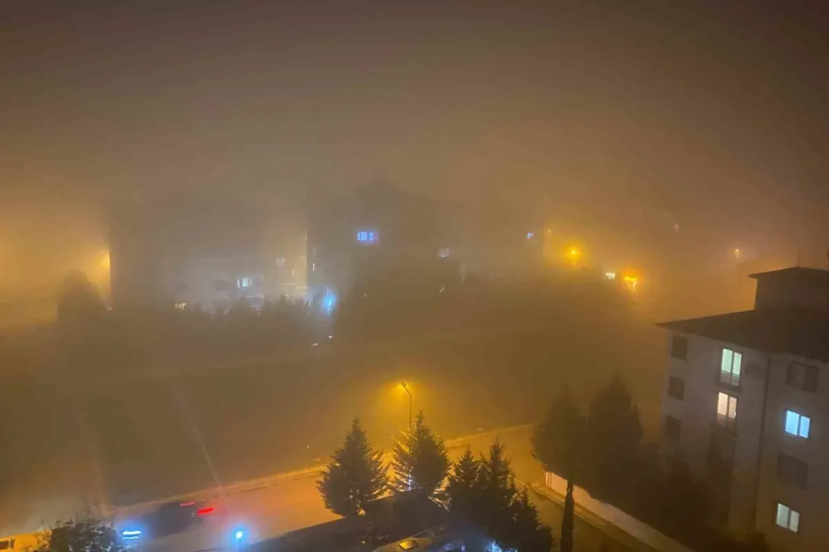 Yenişehir’de sis etkili oldu, görüş mesafesi 1 metreye kadar düştü