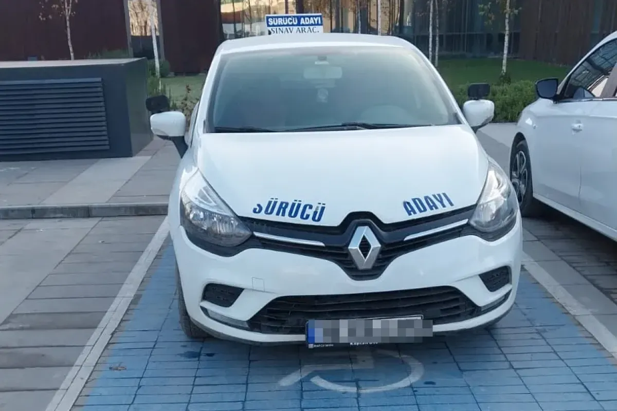 Eğitim Aracında Bu Yapılır mı? İnegöl’de Tepki Çeken Park