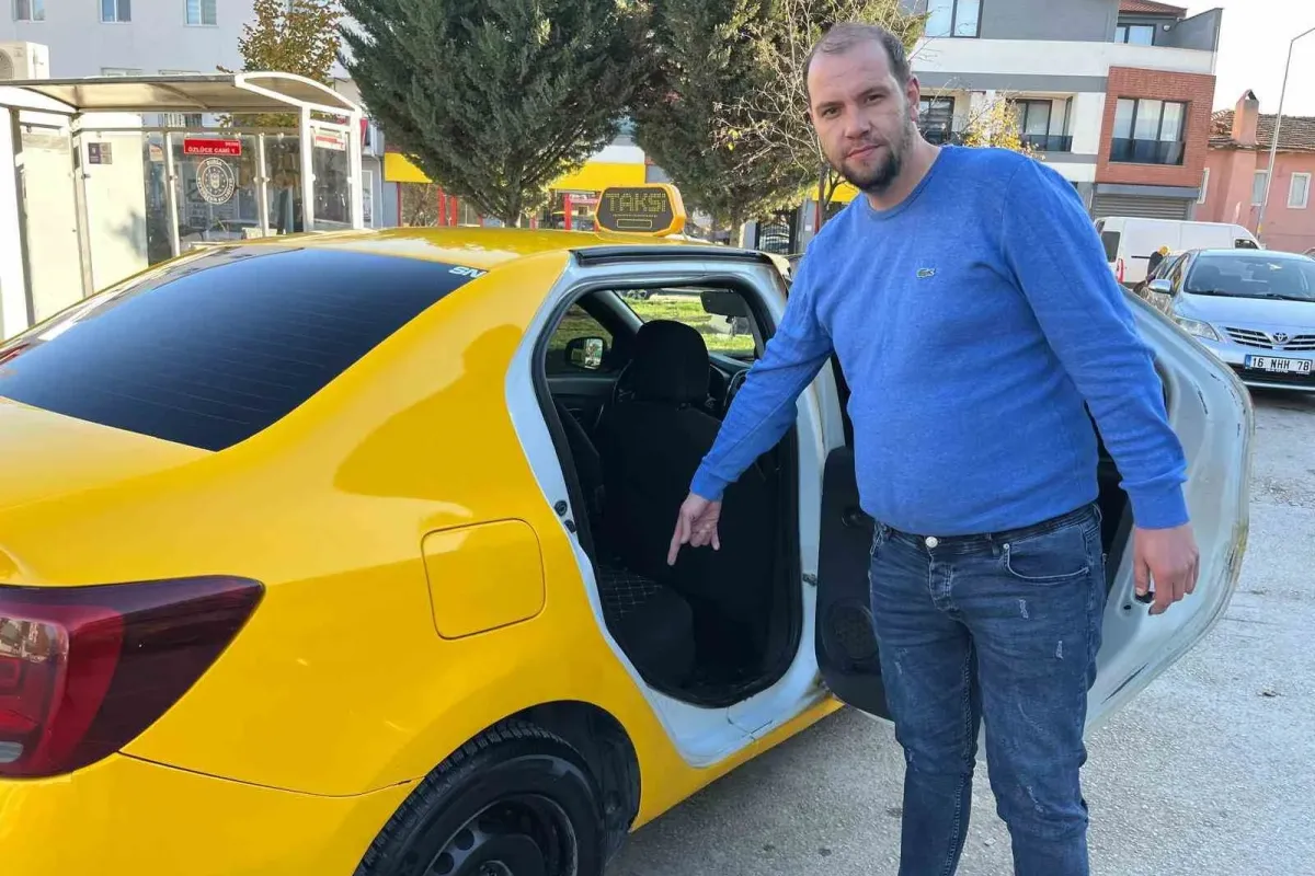 Bursalı taksici yaşlı çiftin araçta unuttuğu 5500 Euro’yu teslim etti