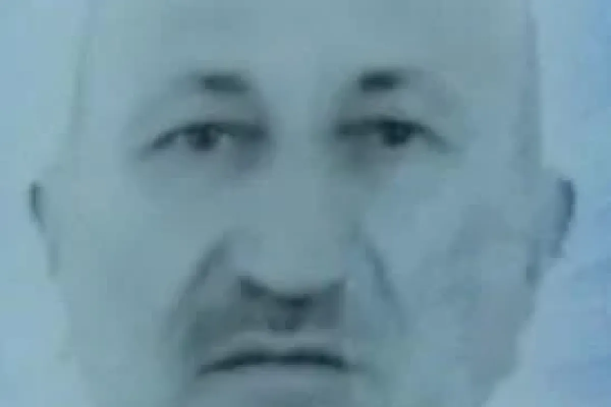 Evinin çatısında çalışırken aşağıya düştü