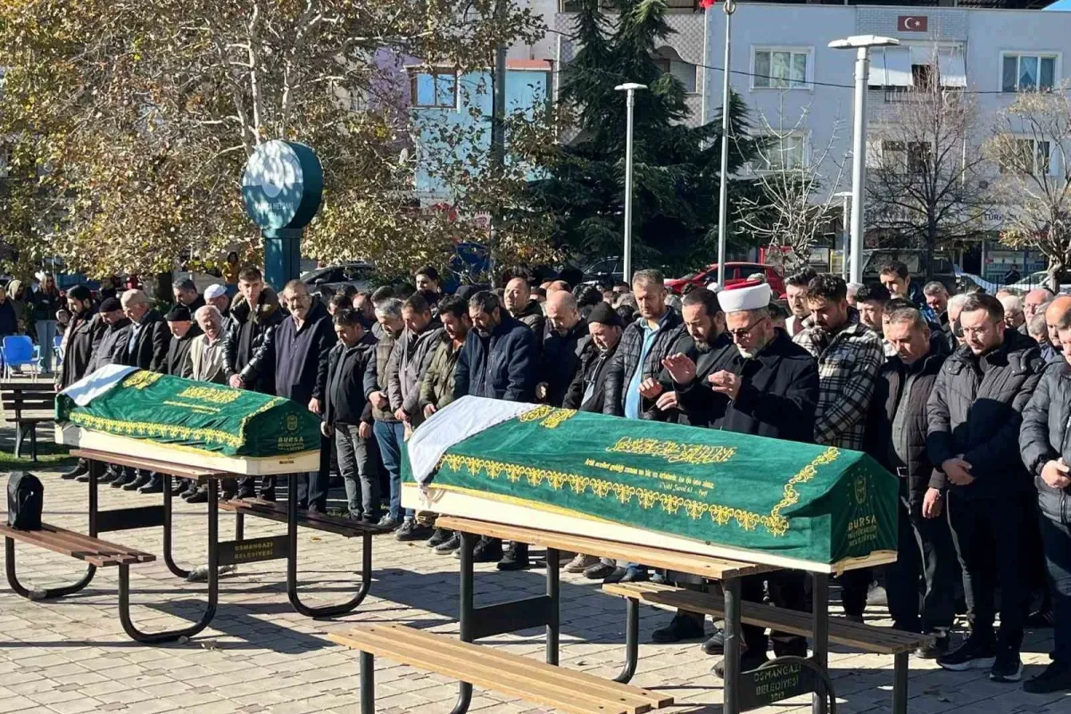 Kızını öldürüp intihar etmişti! Yan yana gömüldüler