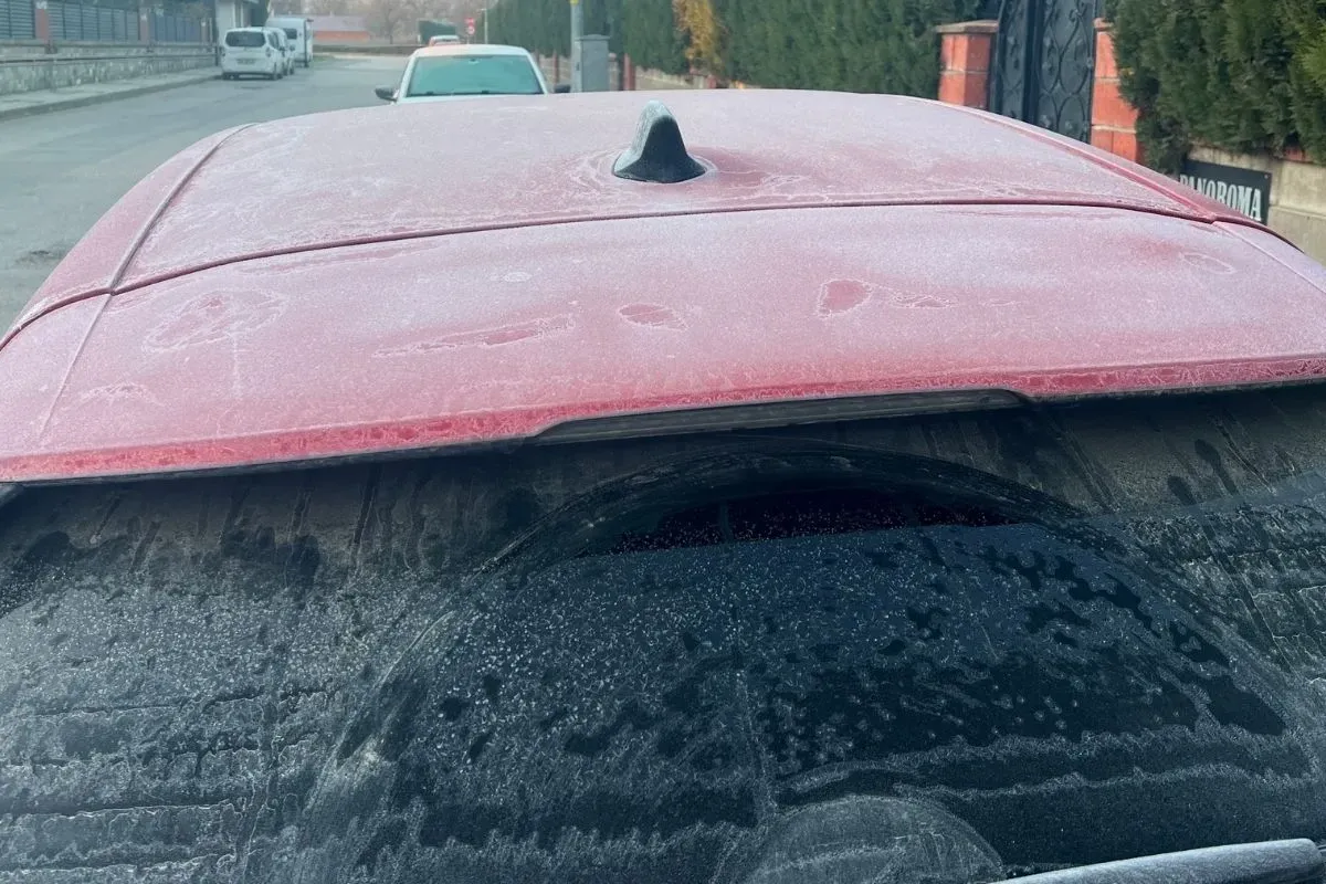 İnegöl'de araçlar buz tuttu!