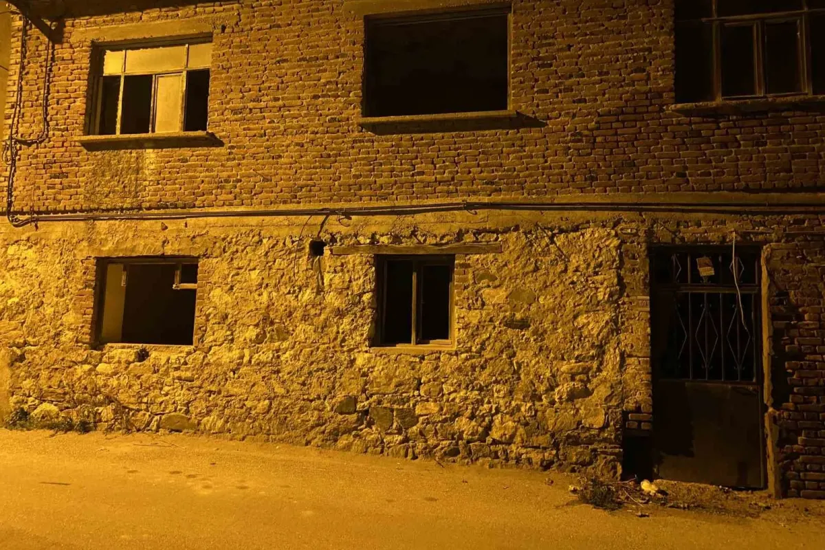 Yaşlı adam evinde ölü bulundu!