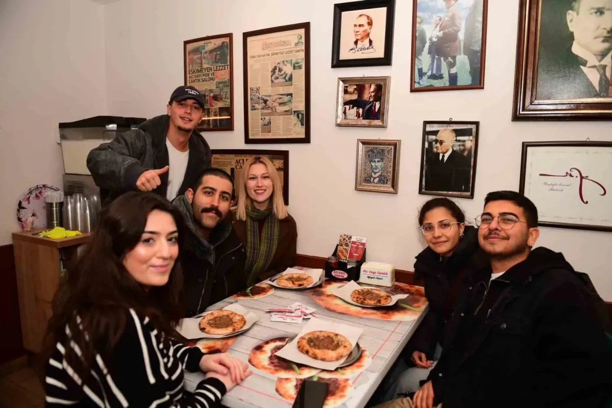 Bursa’nın asırlık lezzetlerine Osmangazi’de yolculuk yaptılar