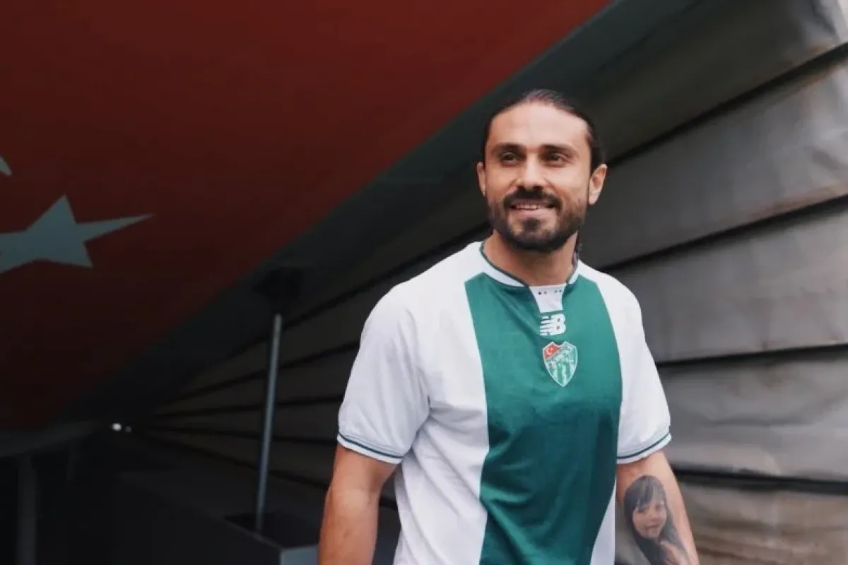Bursaspor ilk transferini açıkladı Halil Akbunar