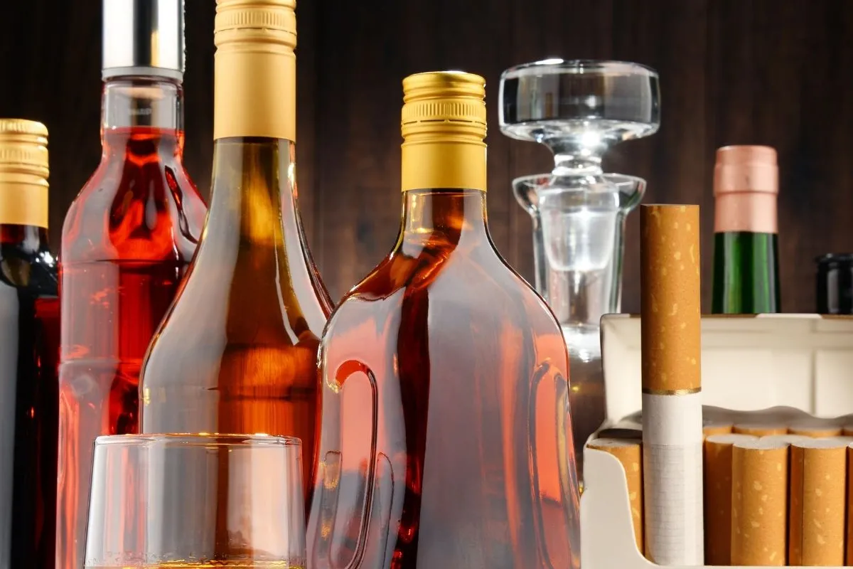 Sigara ve alkollü içeceklere zam kapıda!