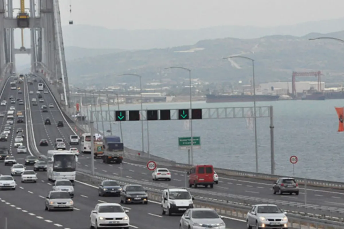 Köprü ve otoyol geçiş ücretlerine 2026 yılı için zam yapıldı