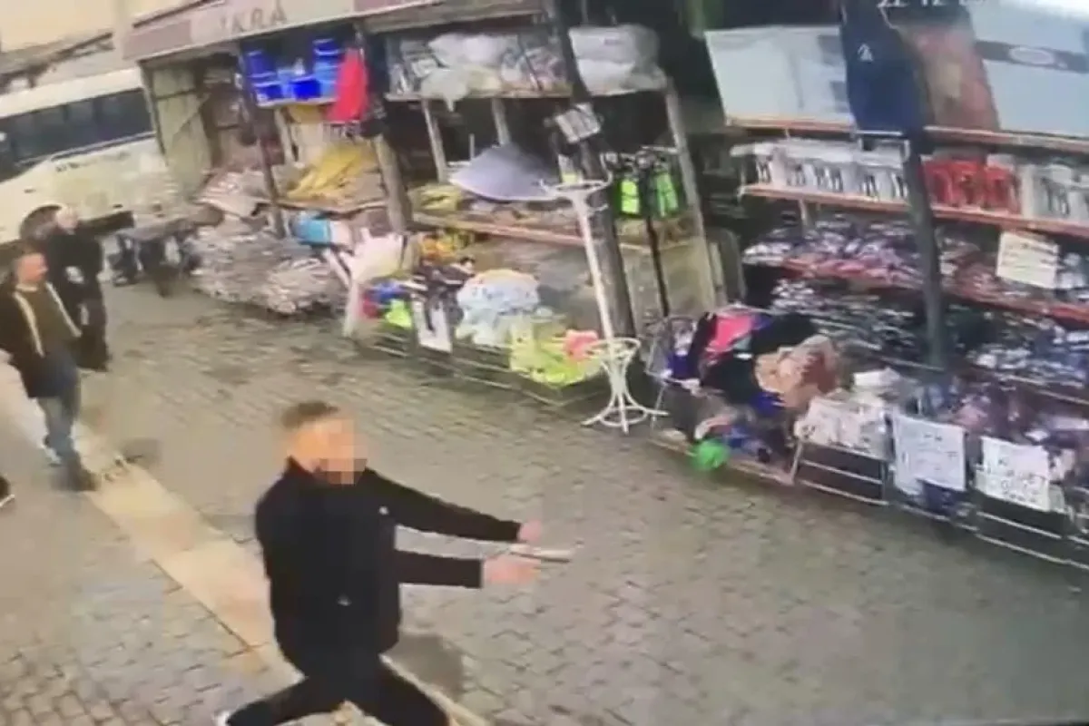 Cadde ortasında dehşet anları! Kurşunlar havada uçuştu