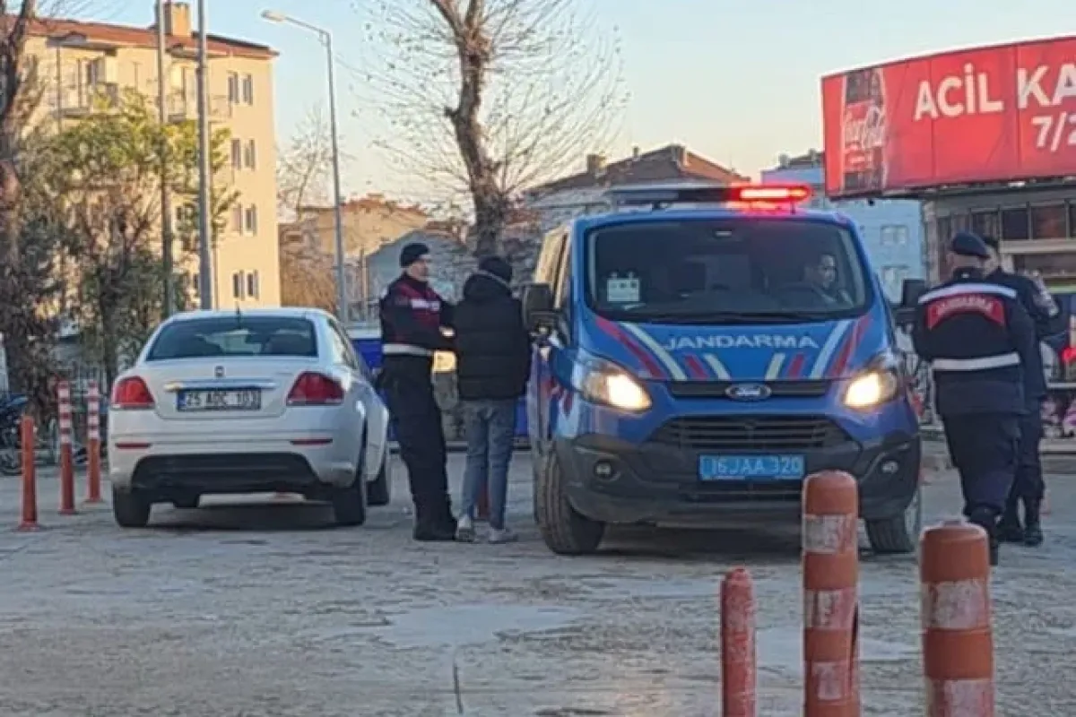 İnegöl’de 18 Yaşındaki Genç Bıçaklandı