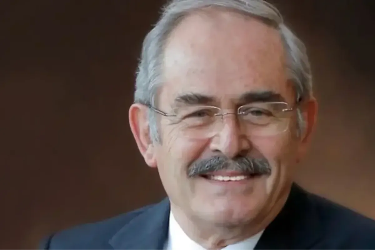 Yılmaz Büyükerşen kimdir, kaç yaşında ve nereli?