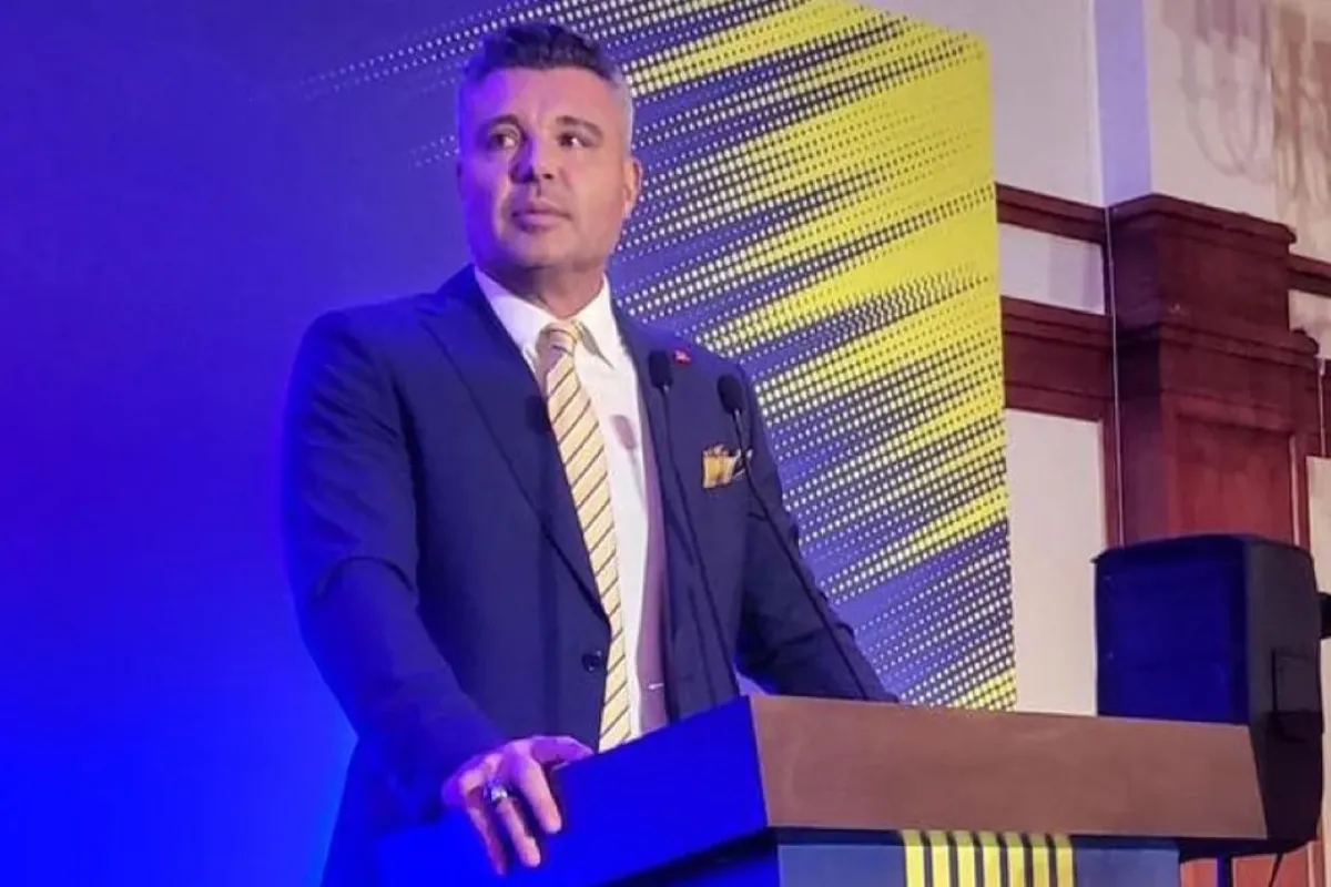 Sadettin Saran ve Fenerbahçe yönetimi kongre için kritik toplantıda