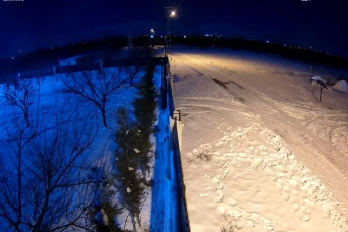 Malatya Akçadağ’da atmosfere giren meteor gökyüzünü aydınlattı