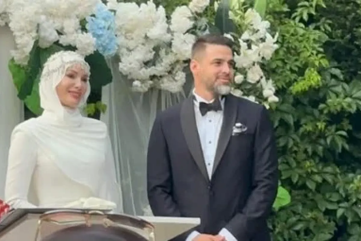 Reshad Strik kimdir? Gamze Özçelik'in eşi ve kariyeri