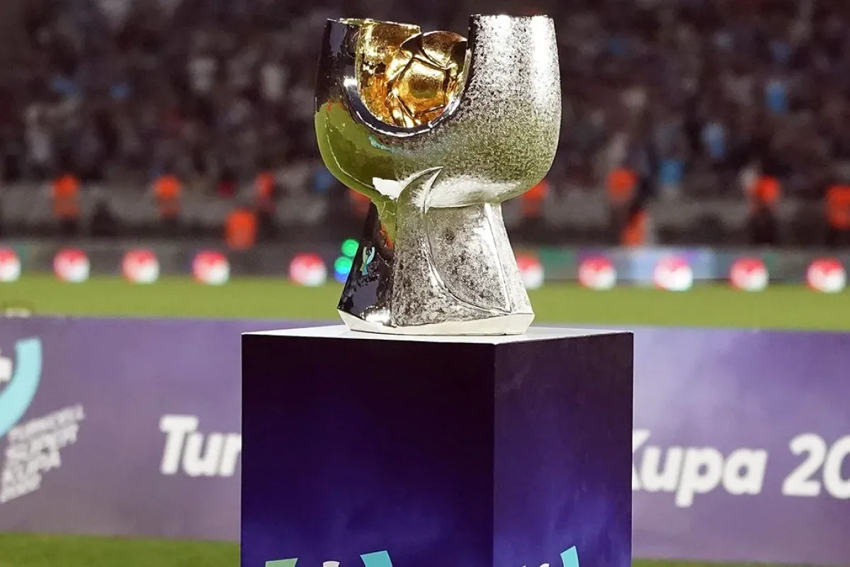 Süper Kupa yarı final maçlarının hakemleri açıklandı