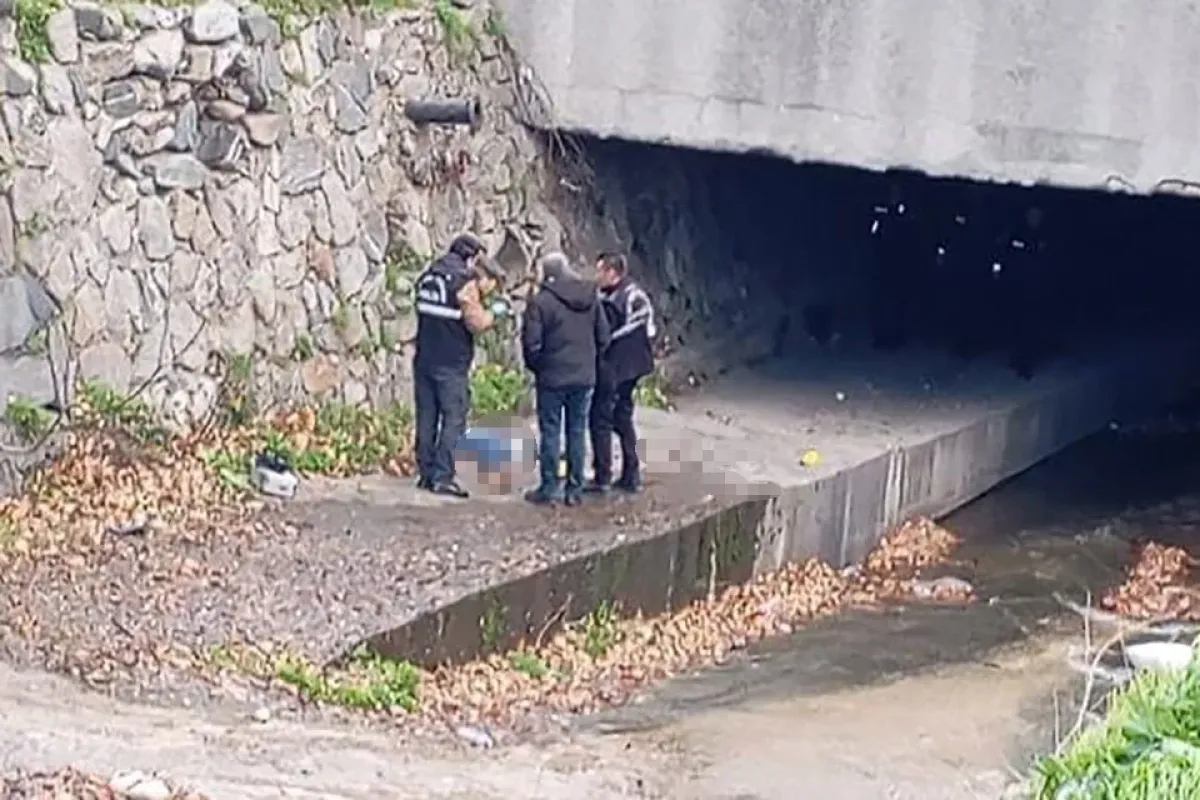 Dere kenarında erkek cesedi bulundu