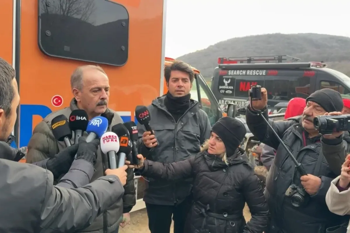 Balıkesir Erdek’te kayıp Elif Kumal için arama sürüyor