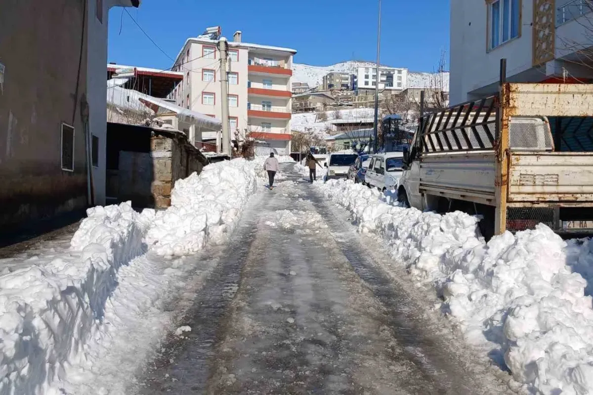 Diyarbakır Kulp’ta taşımalı eğitime 1 gün kar tatili