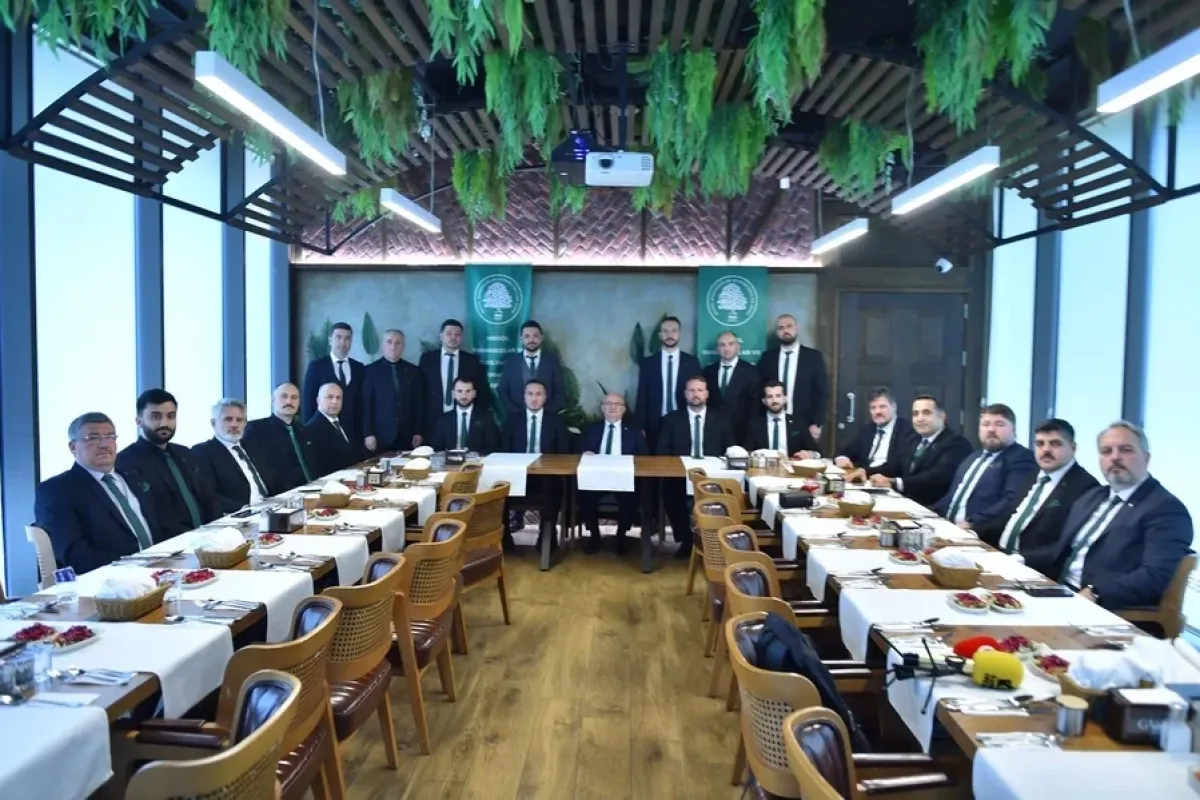 Mobilyacılar Odası seçimi öncesi Özcan Ayhan'a istifa şoku!