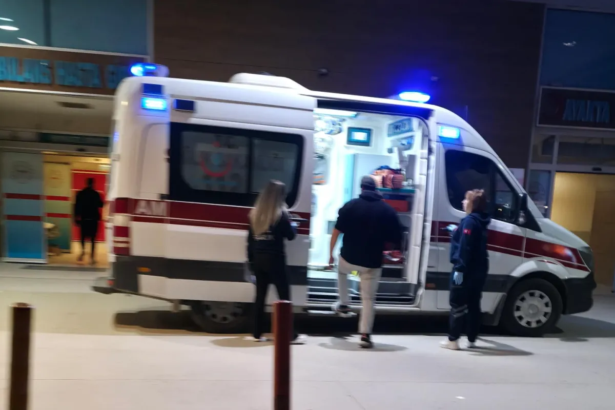 İnegöl’de Otomobil Kapısı Kapanınca Parmağı Koptu