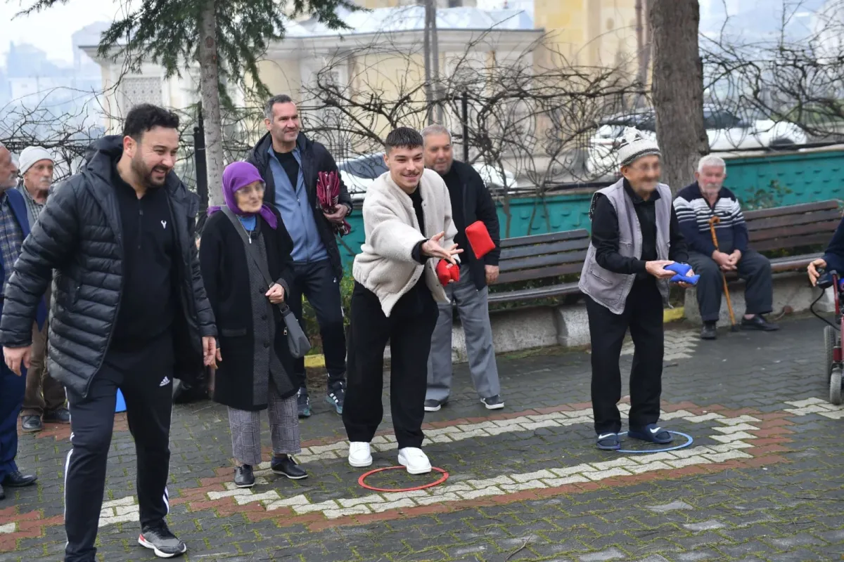 İnegölspor’dan huzurevine anlamlı ziyaret