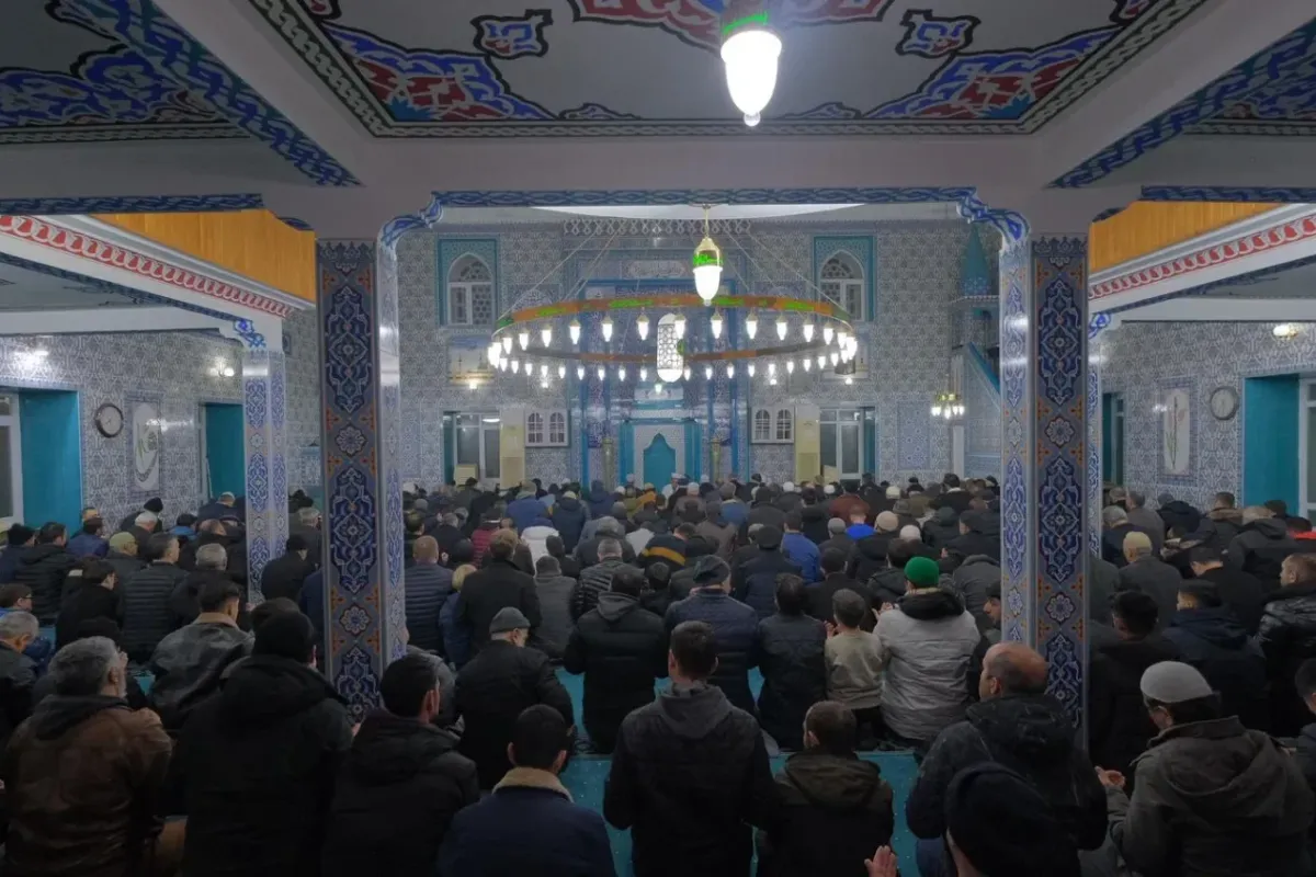 İnegöl’de Miraç Kandili programına yoğun ilgi