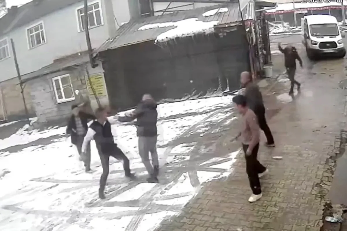 Elazığ’daki kavga, tuvaletini duvara yapan yolcu nedeniyle çıkmış