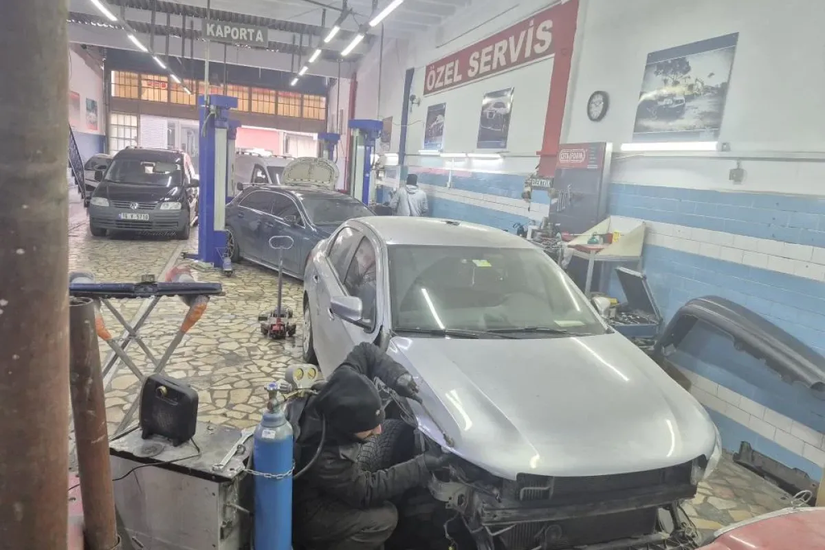 Oto servisleri kilitlendi! Yüzbinlerce araç serviste bekliyor