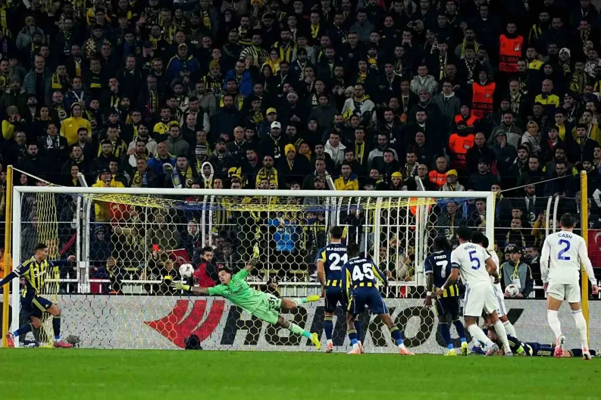 Fenerbahçe, Avrupa Ligi'nde Aston Villa'ya 1-0 yenildi