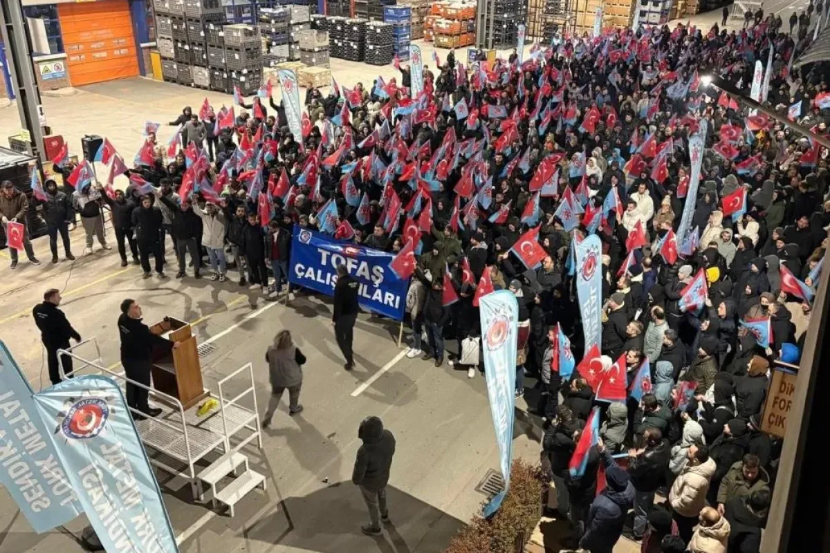 Dev fabrikada kazanan işçiler oldu! Zam oranları netleşti