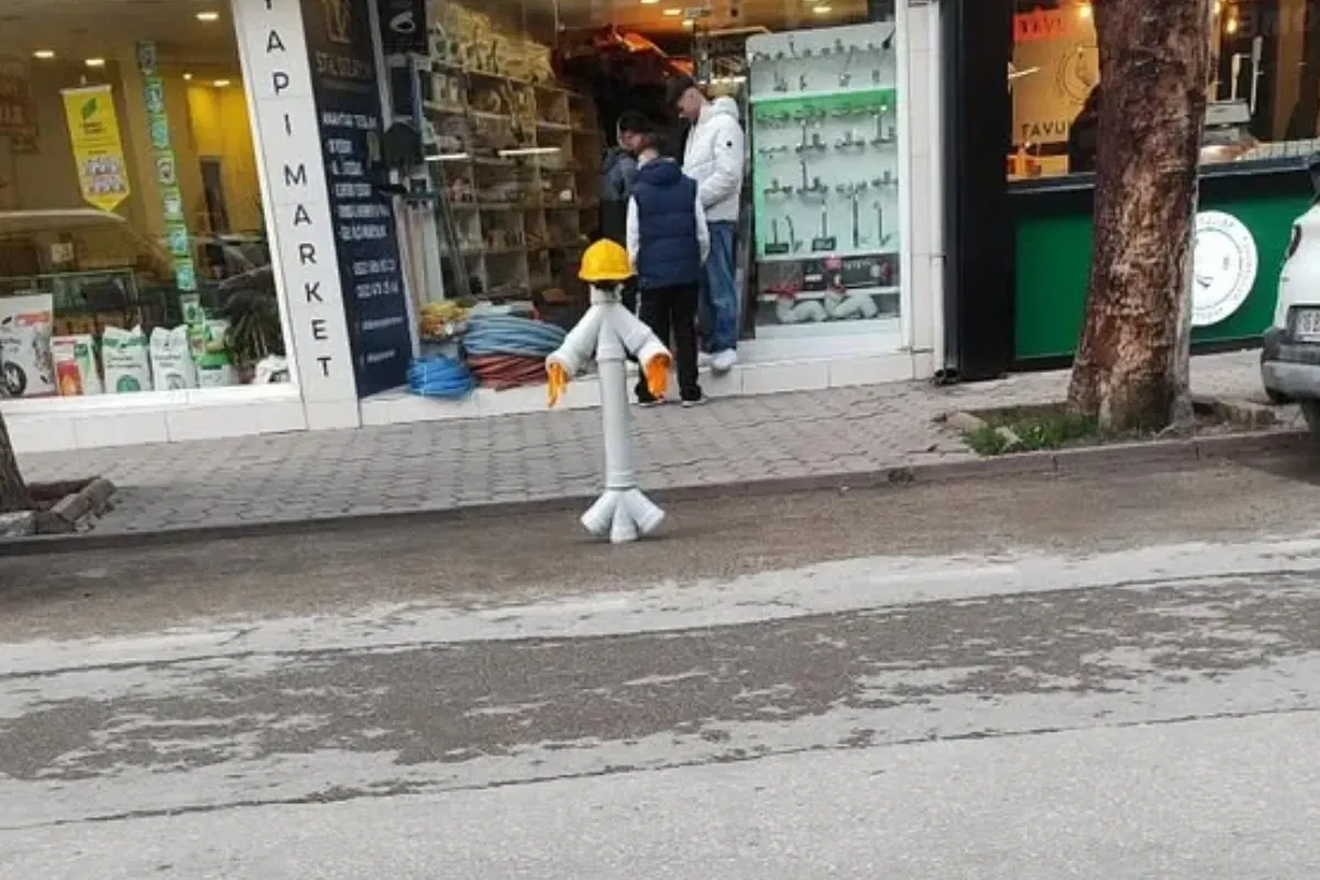 İnegöllü esnaftan tebessüm ettiren görüntü