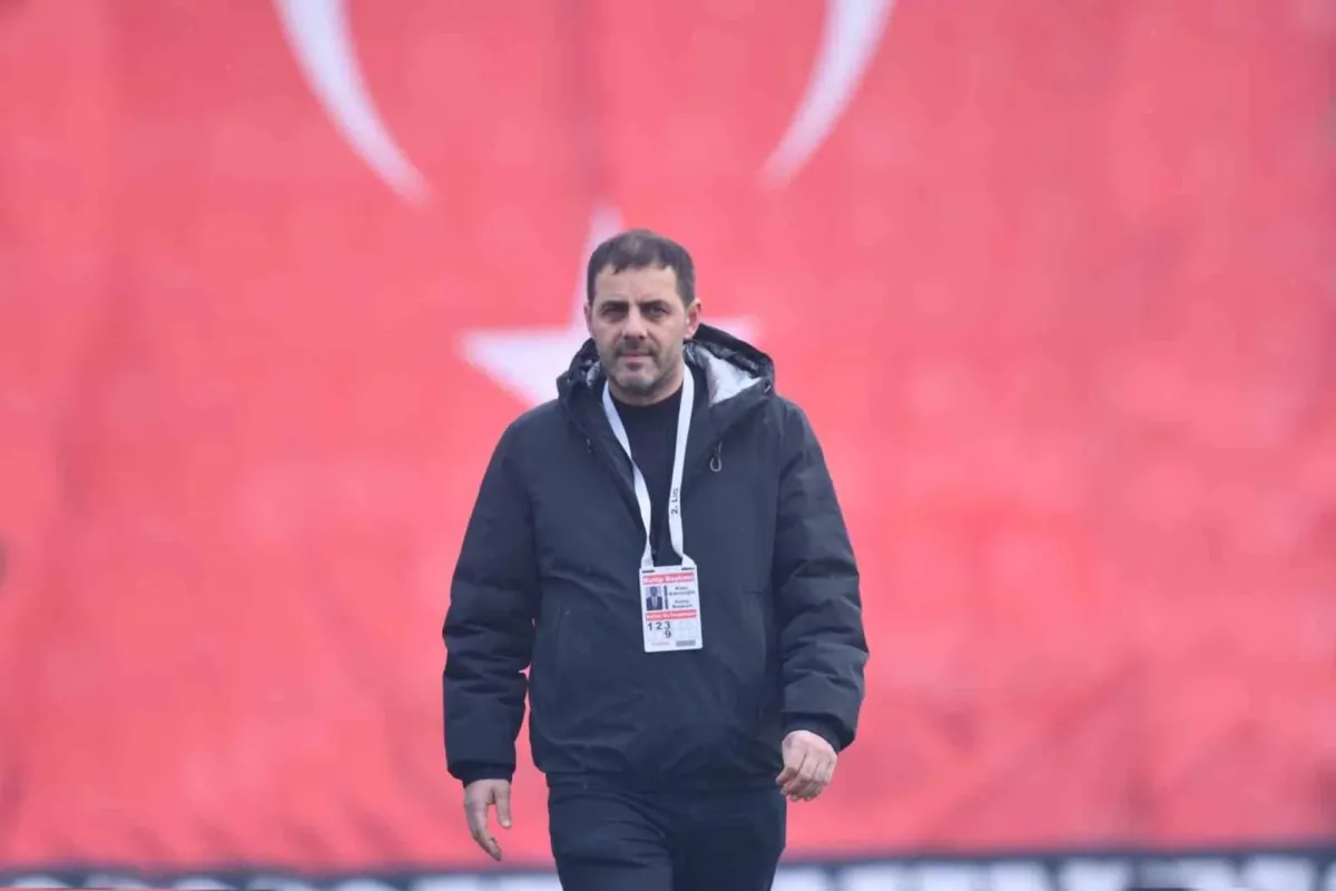 Kani Ademoğlu: "Sezon sonu bu hikayenin mutlu bir tablo ile biteceğine inanıyoruz"