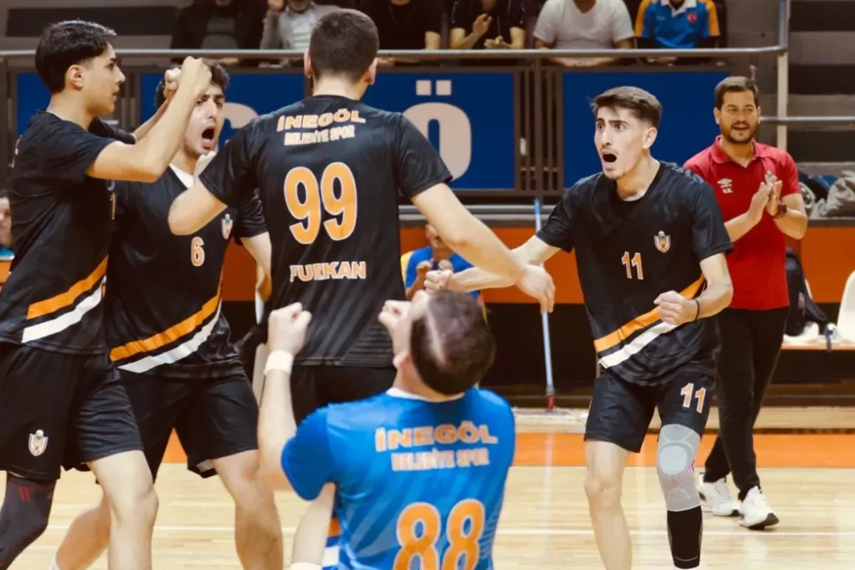 İnegöl Belediyespor Voleybol Takımı sezonu tamamladı