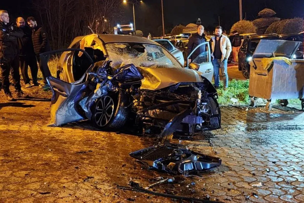 Feci kazada can pazarı! 3 ağır yaralı