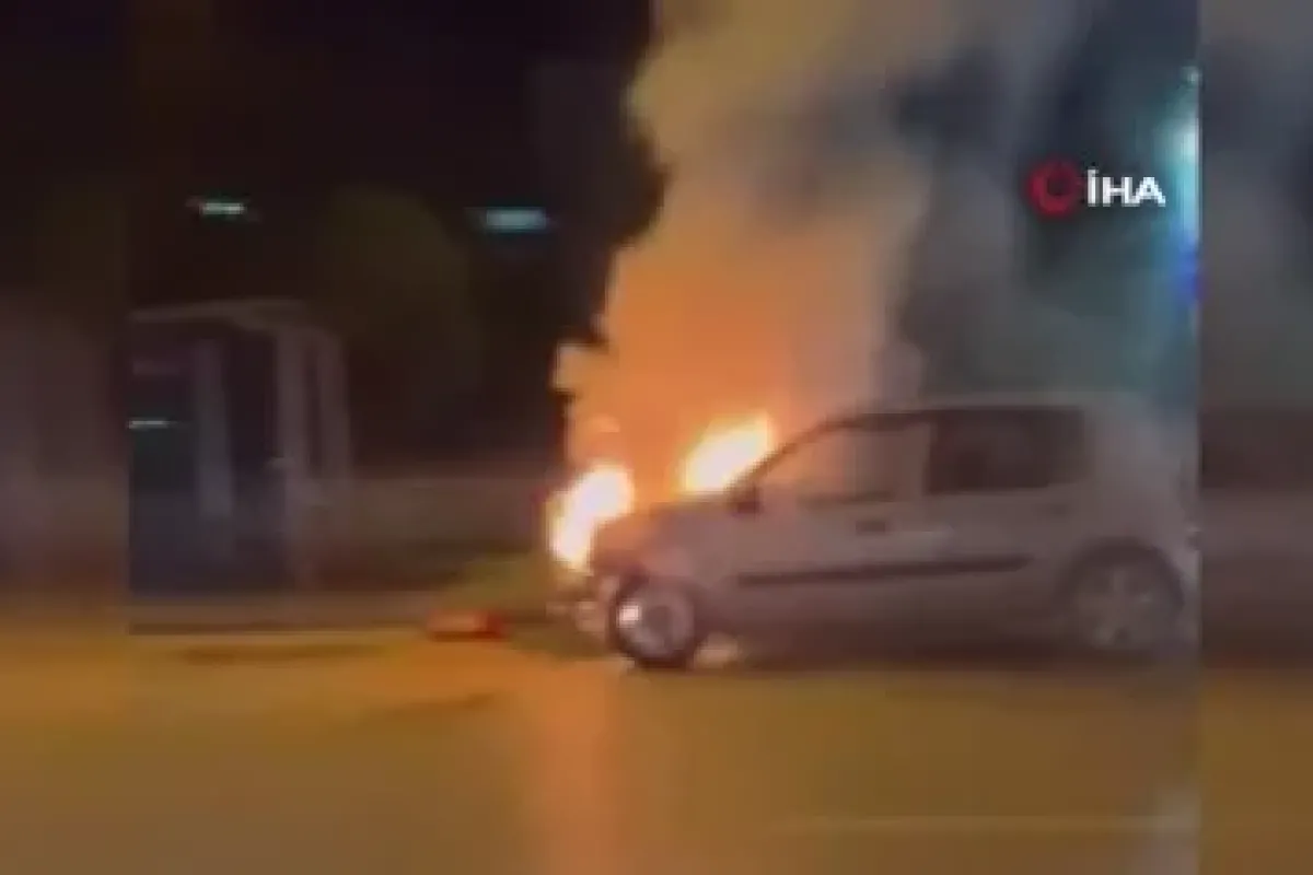 Aracı gözlerinin önünde alev alev yandı!