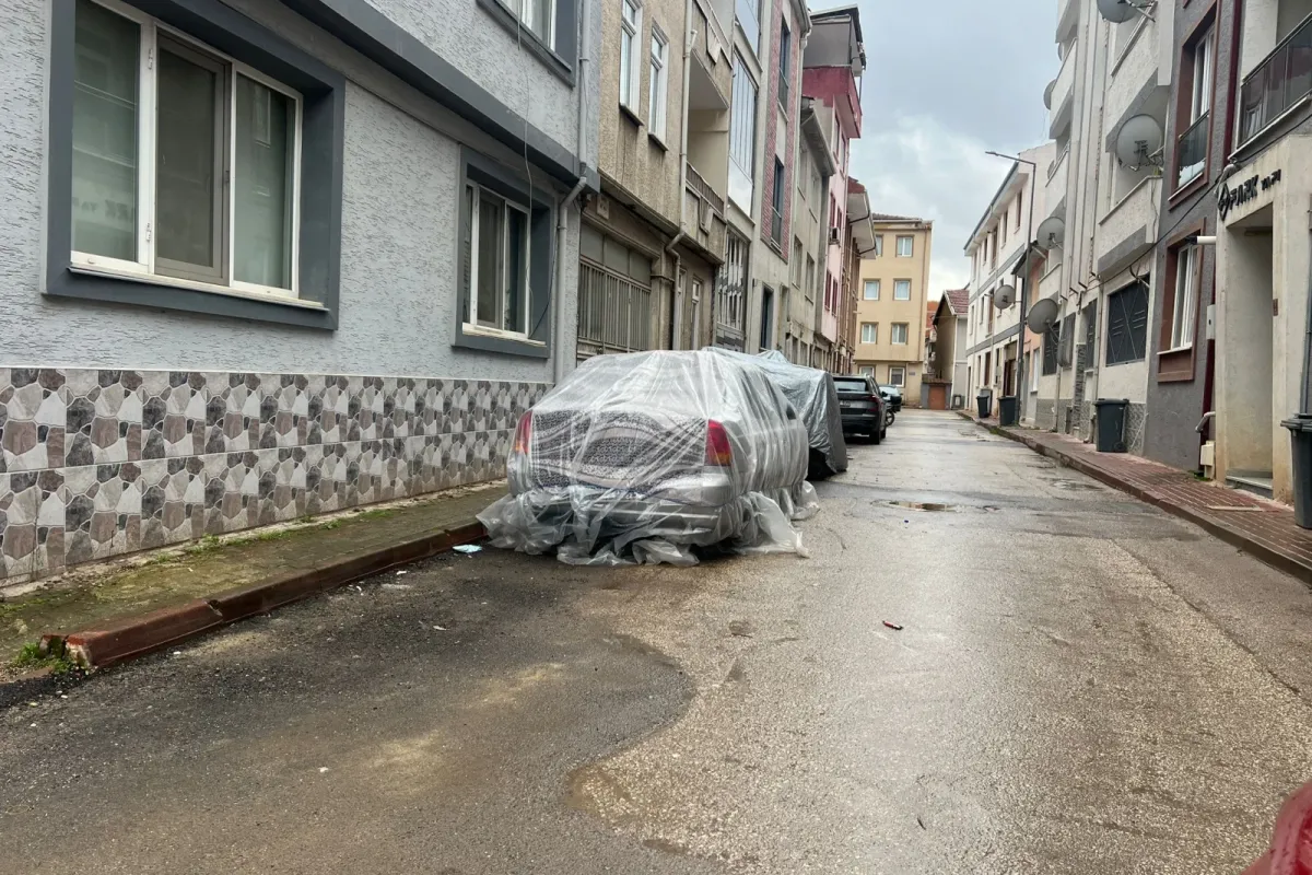 İnegöl'de aracını korumak için bakın ne yaptı!