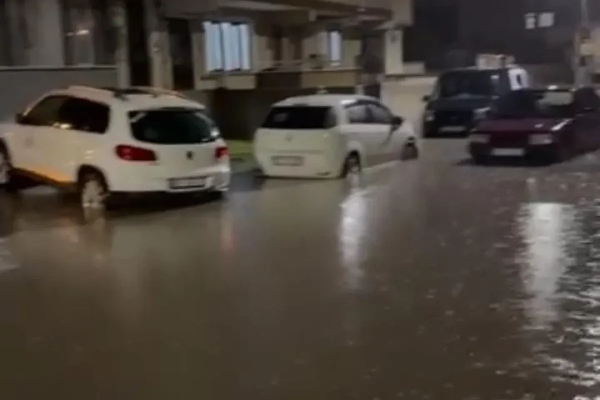 İnegöl’de sağanak yağış hayatı felç etti